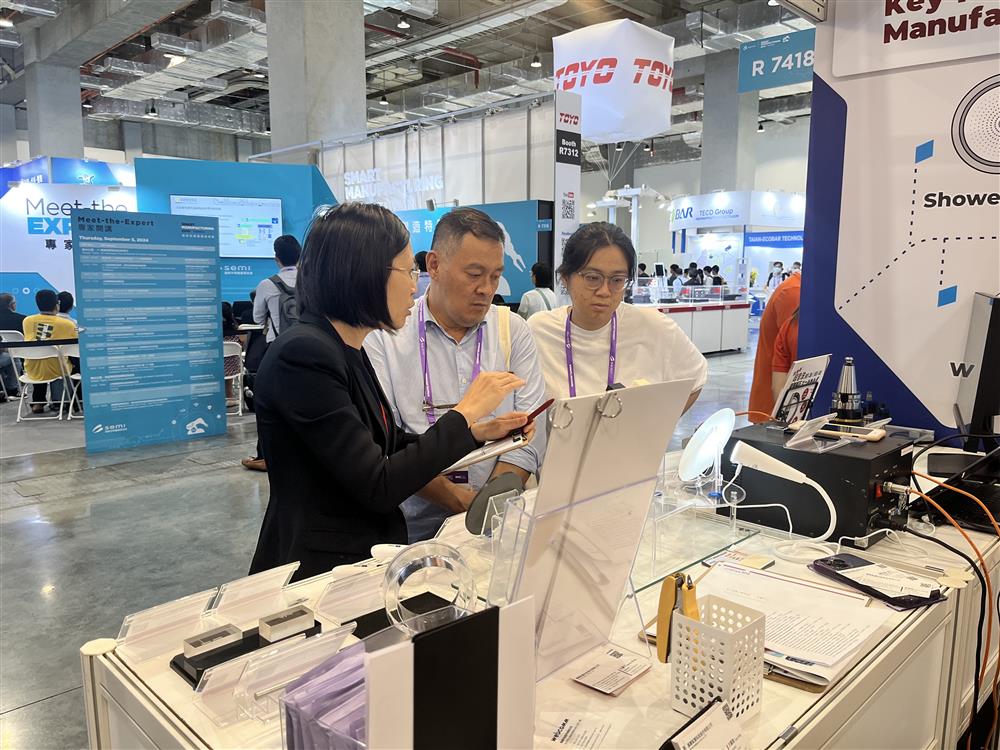 SEMICON Taiwan 2024 - Thanks for visitor from Malaysia to learn about ultrasonic products and applications